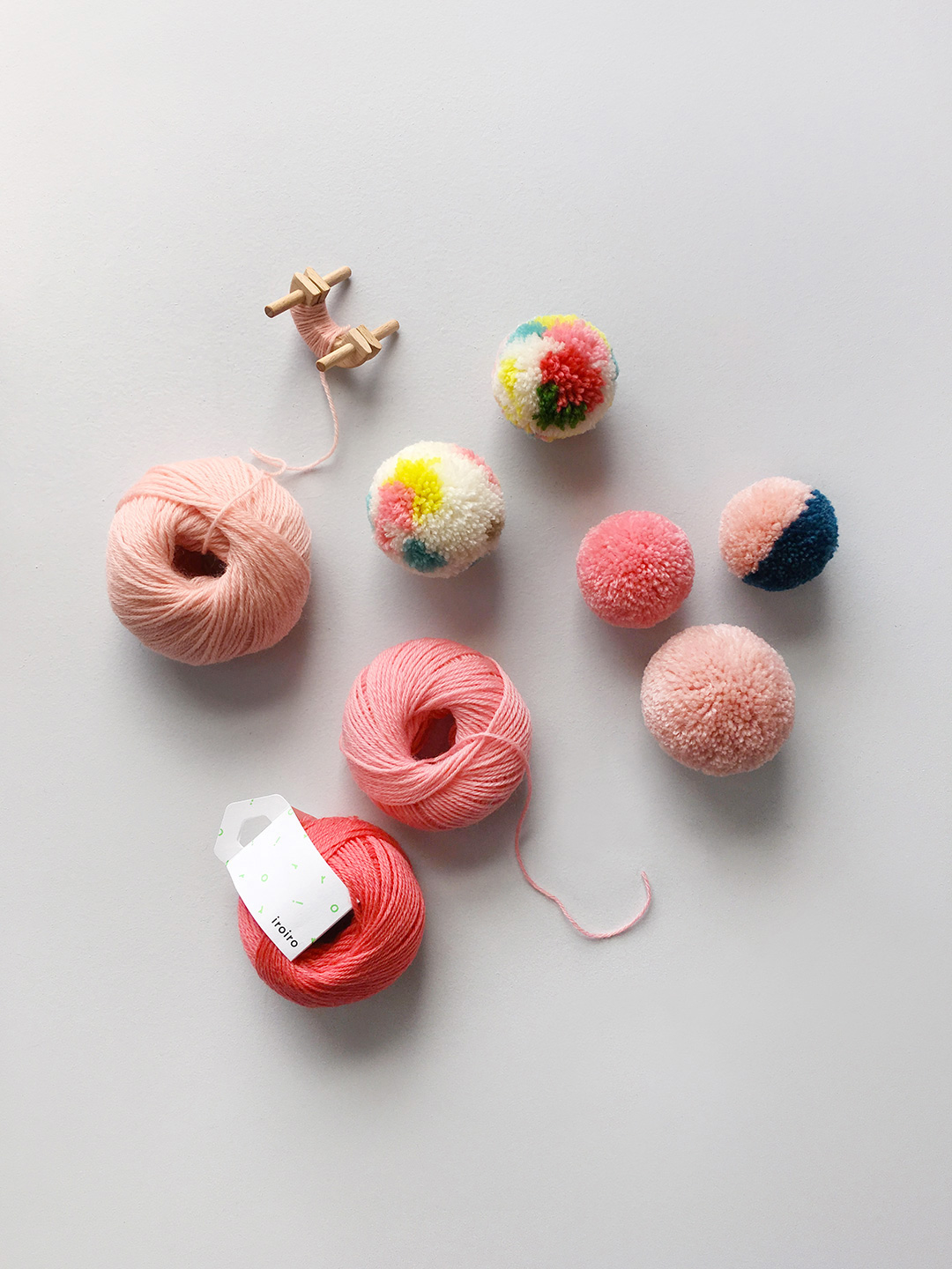 Daruma Iroiro Neon - The Little Yarn Store